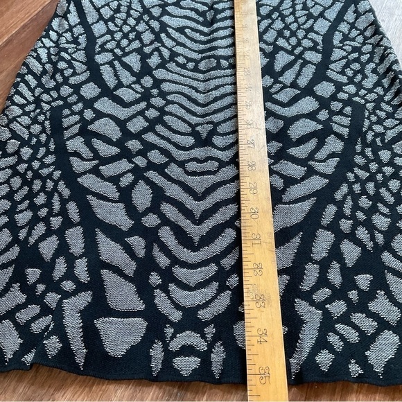 Carmen Mark Valvo Black Grey Knit Midi Dress M Print Bodycon - Picture 9 of 10